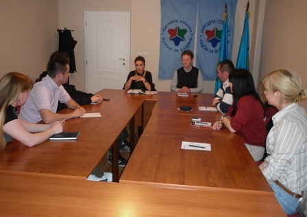 24.04.12. Detalj sa sastanka - Mladi Za boljitak KS U svim mladim ljudima vidimo najvaznijeg zivotnog partnera