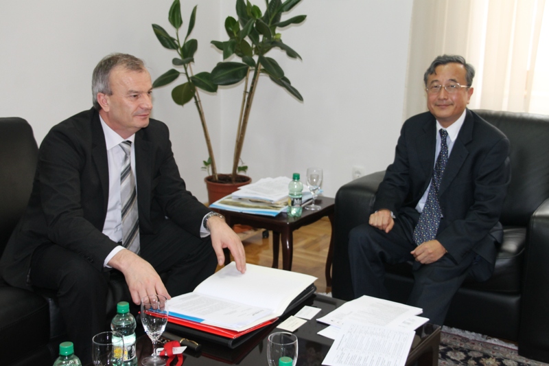 26.03.13. Mladen Ivankovic Lijanovic sa ambasadorom Japana na sastanku