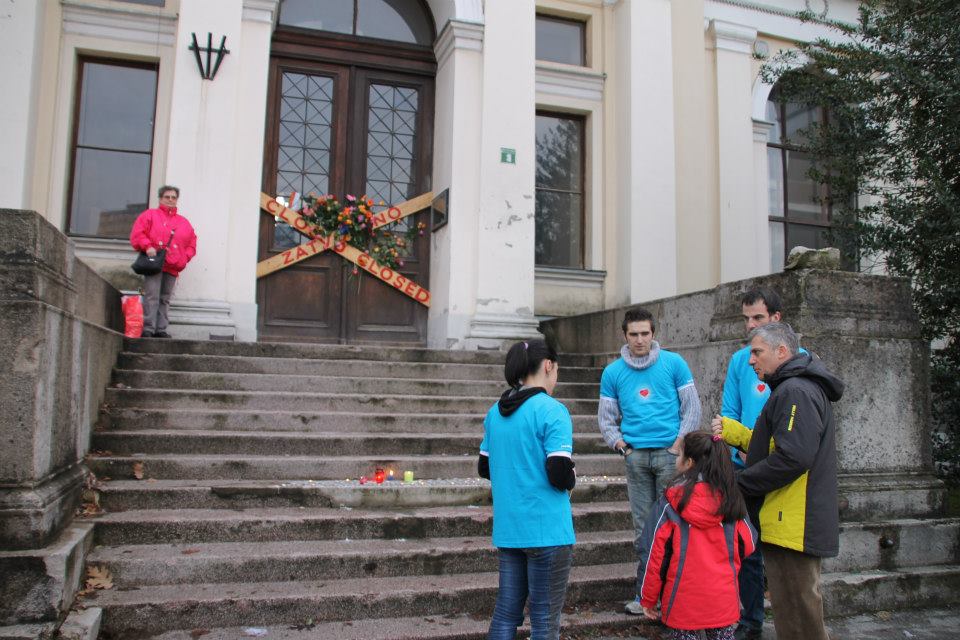 04.10.2013. Godina dana sramote
